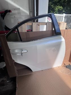 14-20 Lexus IS 200T-350 passenger door