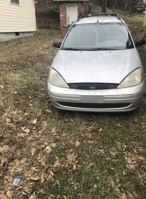 Ford Focus SE ( hatch batch) for Sale in High Point, NC