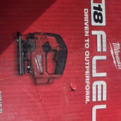 Milwaukee M18 FUEL Brushless Jig Saw Tool Only.......💥💥💥💥.no Lowballers Please💥💥💥💥