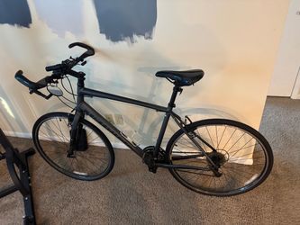 Specialized Sirrus Hybrid Bike Large