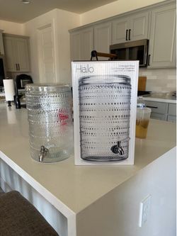 Beverage dispenser 2 gal