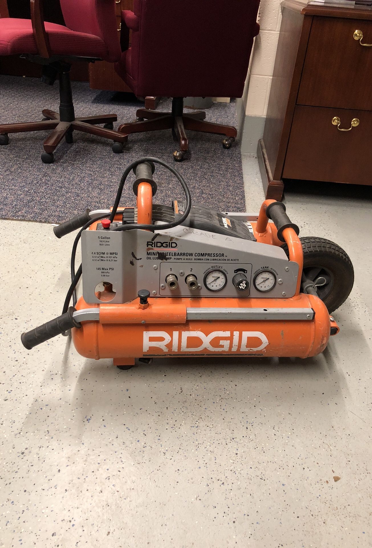 Ridgid OL50145MW 5 Gallon Mini Wheelbarrow Air Compressor for Sale in