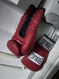 Everlast 8 oz  pro combat gloves