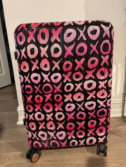 Used suitcase 22” XOXO