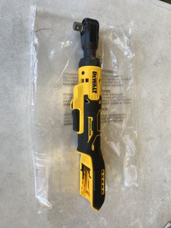 1/2 In Ratchet Dewalt 