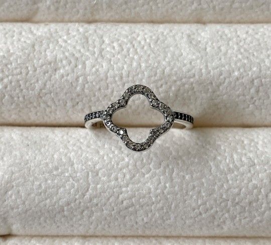 Sterling Silver Clover Ring Size 8
