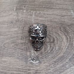 Gothic Style Skull 💀 Ring