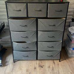 Dresser
