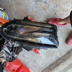 Dodge Charger 2015-2019 Passenger Side  Headlight 