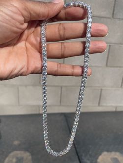 5MM-18in VVS1D color Moissanite tennis chain