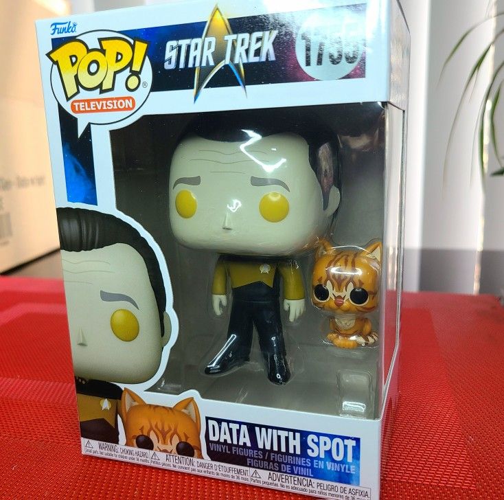Funko Pop! Star Trek: The Next Generation Data with Spot Pop 1755