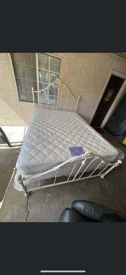 Anas Furniture