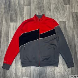 SIZE MEDIUM MENS OAKLEY ZIP UP TRACK JACKET