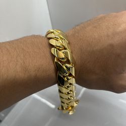 20MM ‼️⭐️  MIAMI CUBAN LINK BRACELET 8.5” 🏆 14k GOLD OVER .950 SILVER