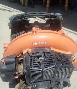 Echo commercial blower working good