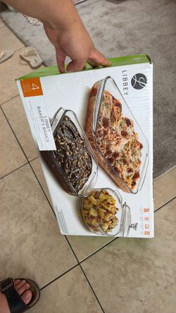 Glass baking pans