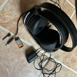 Working Sony MDR-RF970R wireless stereo headphones