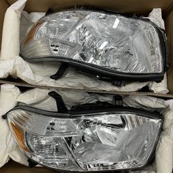 08-10 Toyota Highlander Headlights 