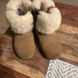 Kids UGG Boots Size 8