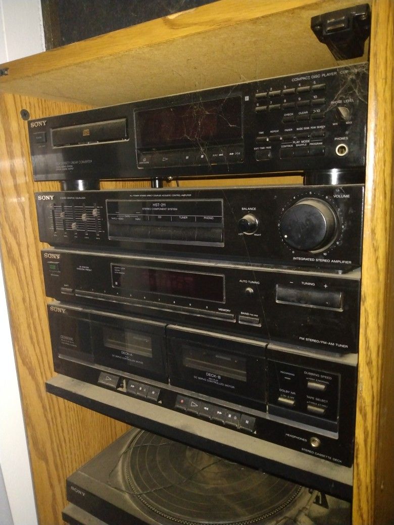 Sony Stereo System With 12in Subs