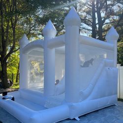 15ft x 15ft White Bounce House