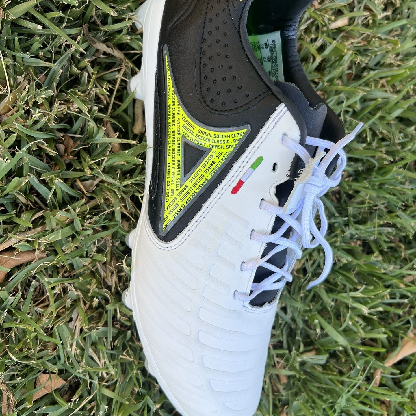 Prima Profesional Soccer Cleats Size 7 To 11.5 for Sale in Buena Park, CA -  OfferUp