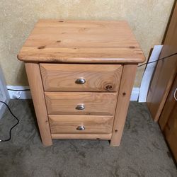 Bed With Night Stand And Desk
