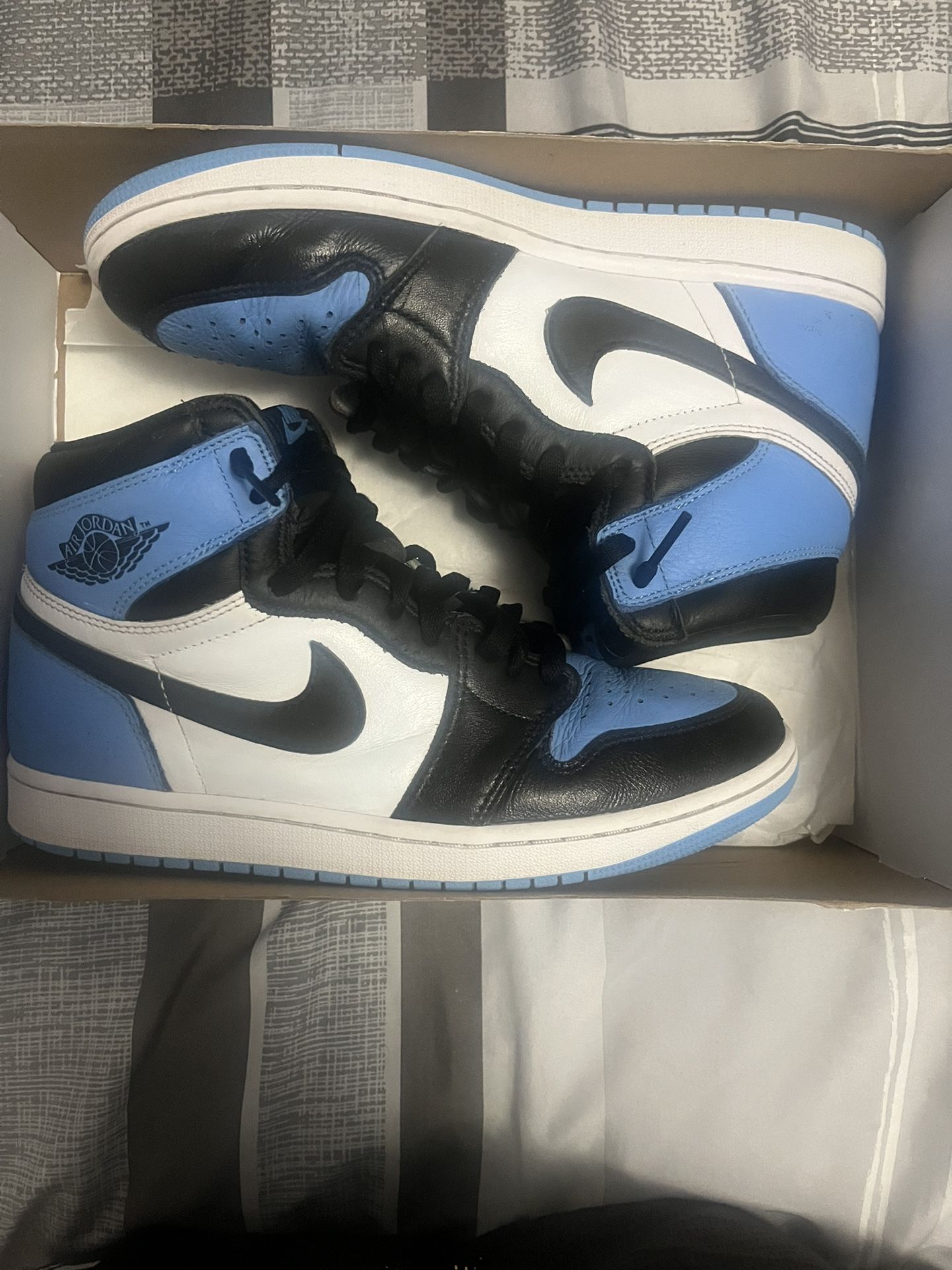 Jordan 1 High (UNC)