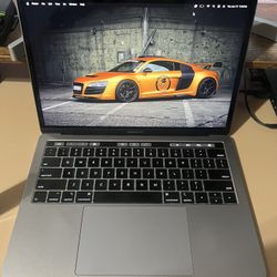 2019 13” MacBook Pro Touchbar i7 Space Grey 