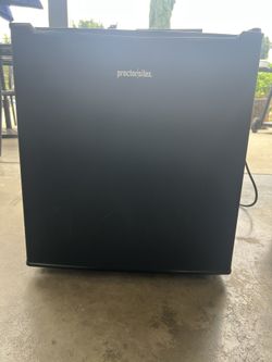 Single Mini Dorm Size Refrigerator