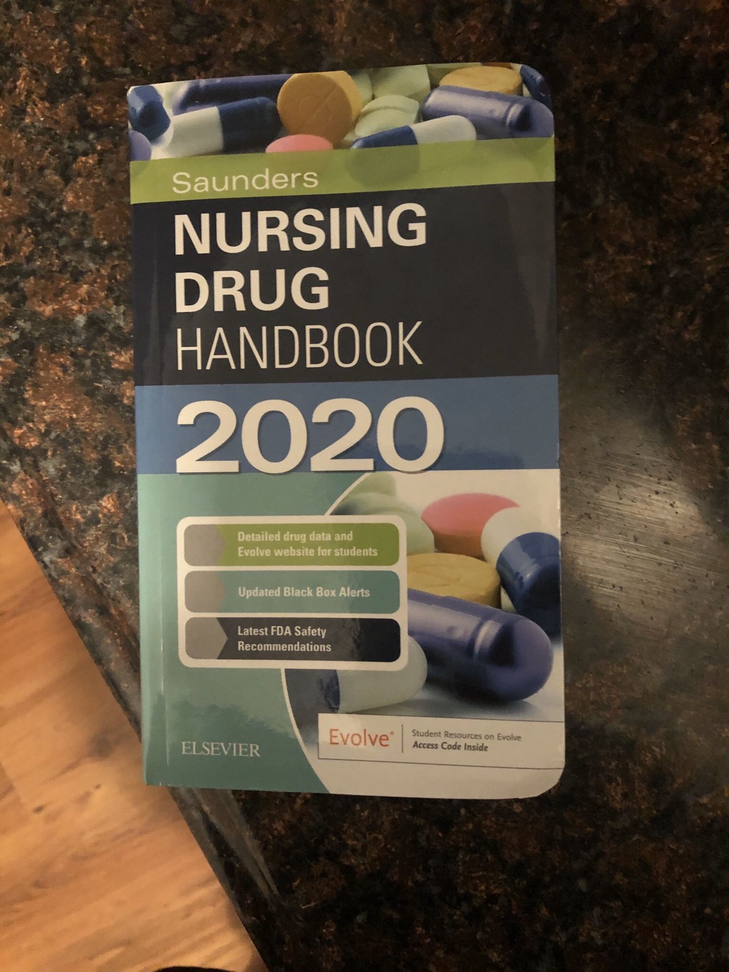 Saunders nursing drug handbook 2020