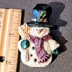 Frosty The Snowman Christmas Brooch Vintage Collectible Lapel Pin A-1