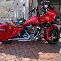 2017 Harley Davidson Road Glide 
