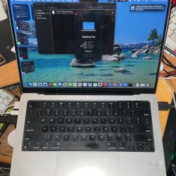 Flawless 2021 M1 MacBook Pro 14” 512gb W/ MagSafe Charger And Apple Brand 140watt Charger Box