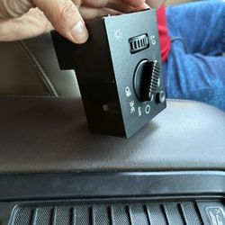 New Headlight Switch Compatible with 03-07 Silverado,