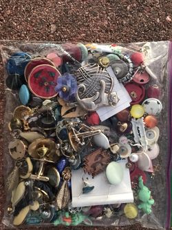 Costume Jewelry. Pins. Earrings. Misc.