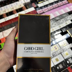 Brand new men and female perfumes and Cologne for sale bulk and singles available sample available to smell✅ full size 