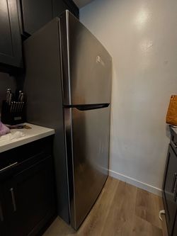 LG 30” Wide 20.2 Cu. Ft. Top Freezer Refrigerator - Stainless Steel