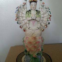 ORIENTAL DECOR A LOTUS THOUSAND HAND PORCELAIN KWAN YIM .