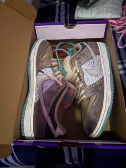 SB DUNKS