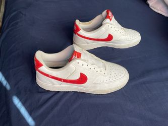 Nike Shoes 9.5
