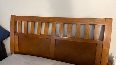 Wooden Bed Headboard with Slat Design