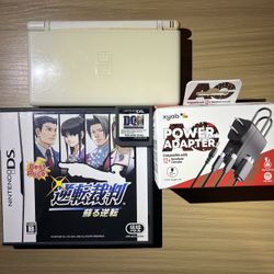 Nintendo DS Lite White Bundle W/ Charger And 2 Games