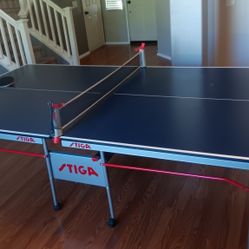 Ping Pong Table 