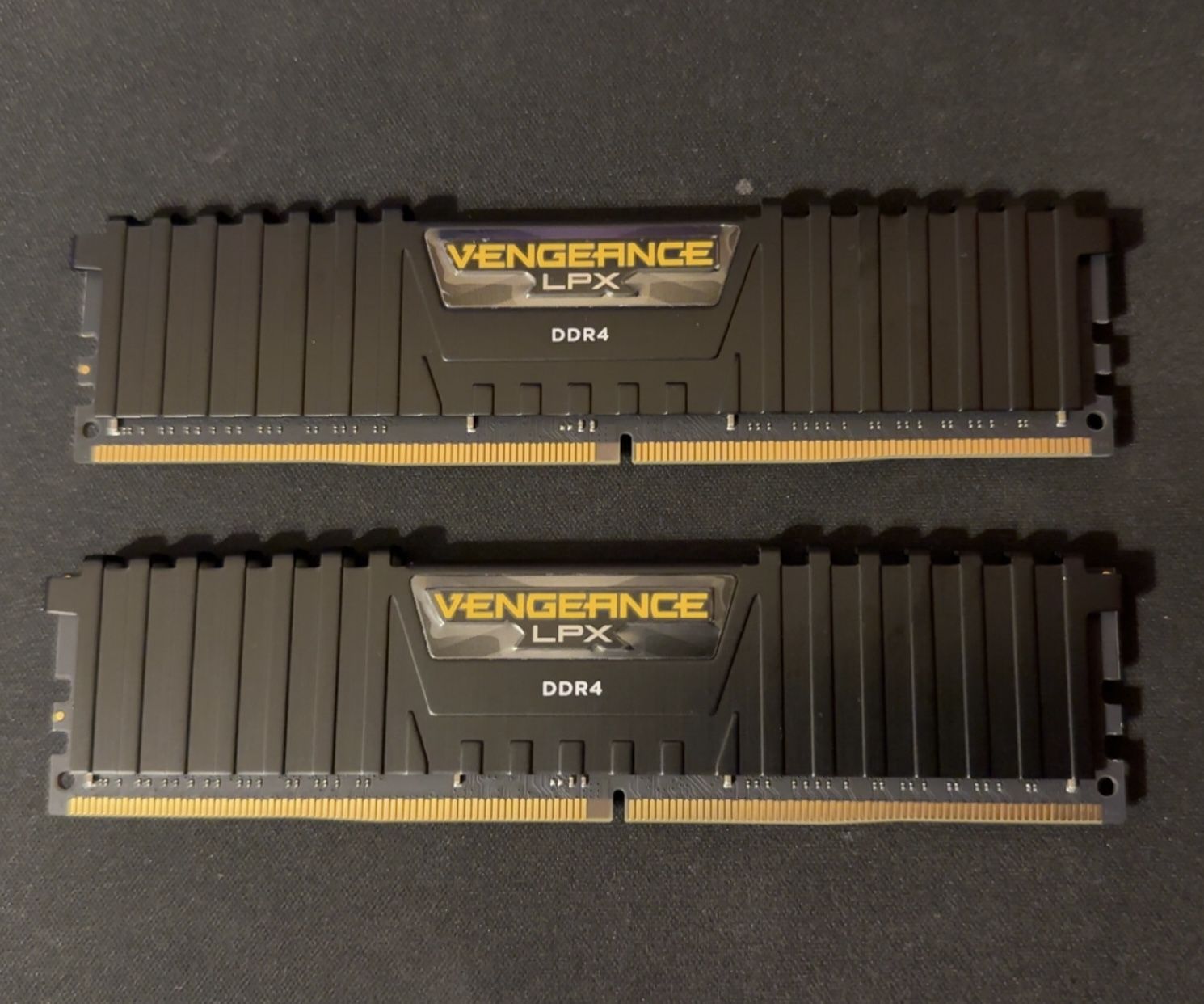 Corsair VENGEANCE 16GB (32gb Dual) - DDR4 DRAM 3600MHz