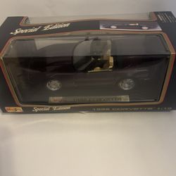 Maisto Chevy Corvette 1:18 Maroon Special Edition