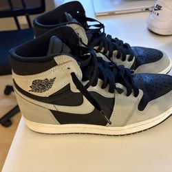 Jordan 1s Gray And Black Size 9.5