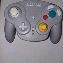 Nintendo GameCube Wavebird Controller With Receiver 