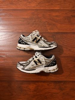 New Balance 1906R “White Metallic Gold”