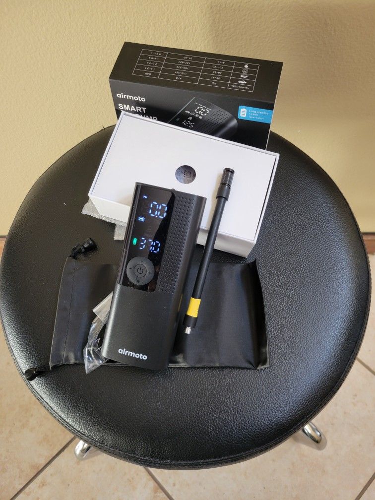 Airmoto Tire Inflator Portable Air Compressor - Air Pump for Car Tires with Digital Pressure Gauge, LED Light and Auto Shut-Off Function - Cordless Pu